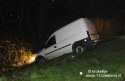 Bestelauto in sloot Ellewoutsdijk