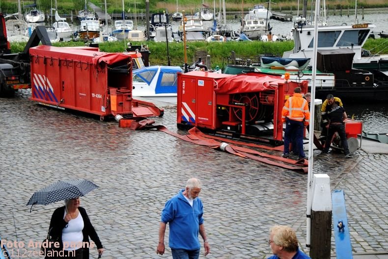 Tholen%2010-05-2012%20056-BorderMaker.jpg